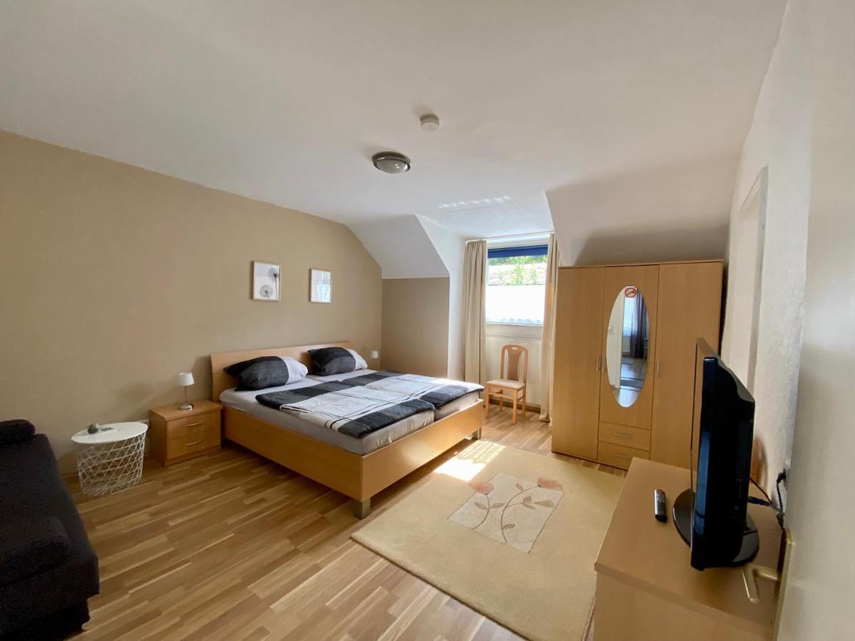 Ferienwohnung Metzen Burg  Exterior foto